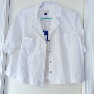 Universal Thread Button Up NWT